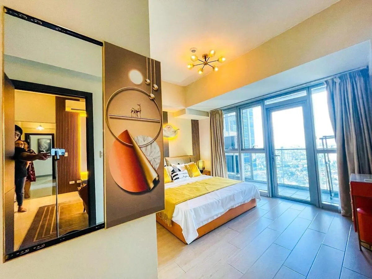 Luxury 2Br Penthouse Across Uptown Bgc I Modern Apartment Manila