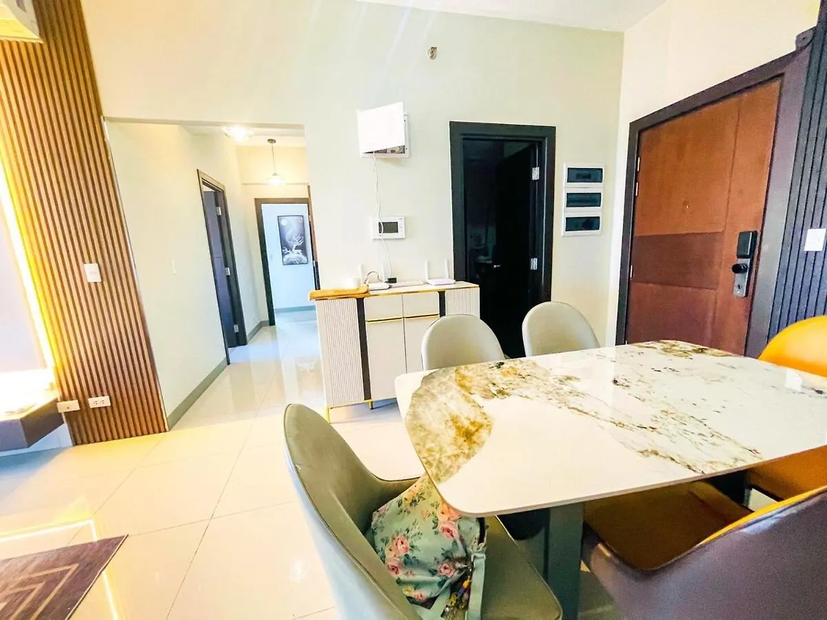 Luxury 2Br Penthouse Across Uptown Bgc I Modern Apartment Manila 0*,