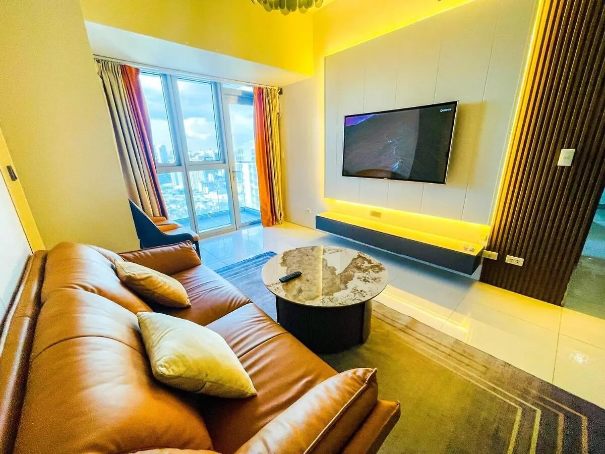 Luxury 2Br Penthouse Across Uptown Bgc I Modern Apartment Manila Philippines