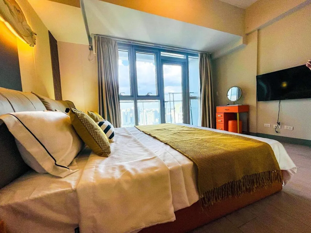 Luxury 2Br Penthouse Across Uptown Bgc I Modern Apartment Manila 0*,
