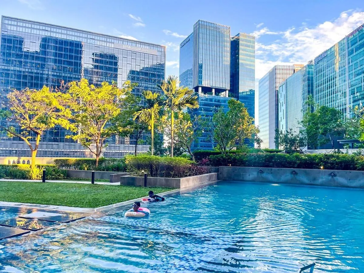 Luxury 2Br Penthouse Across Uptown Bgc I Modern Apartment Manila