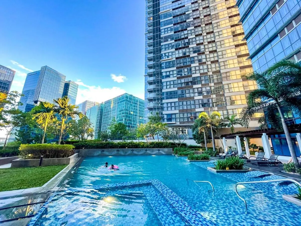Luxury 2Br Penthouse Across Uptown Bgc I Modern Apartment Manila