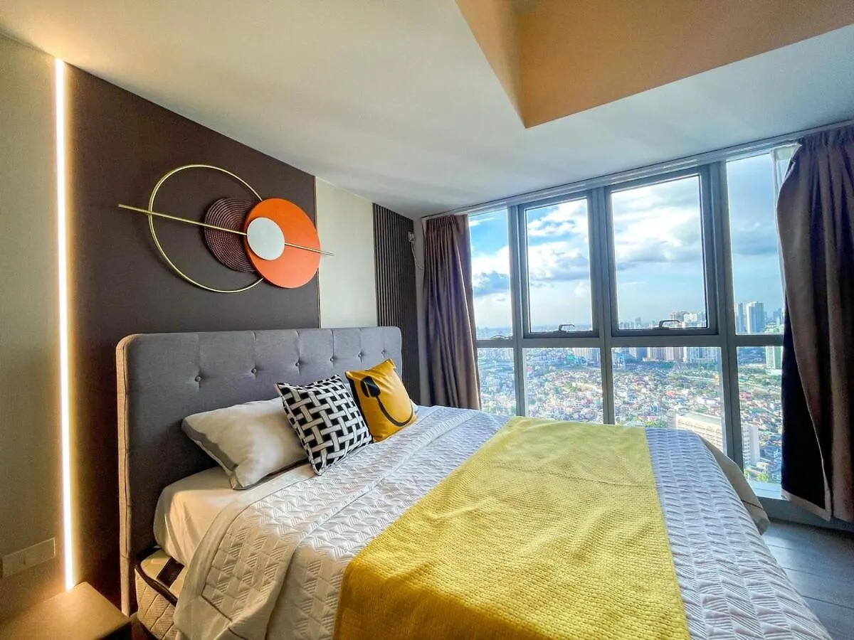 Luxury 2Br Penthouse Across Uptown Bgc I Modern Apartment Manila
