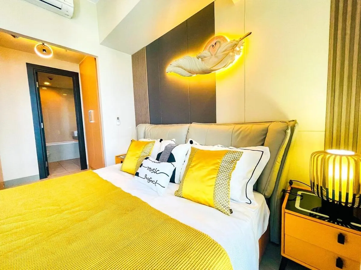 Luxury 2Br Penthouse Across Uptown Bgc I Modern Apartment Manila