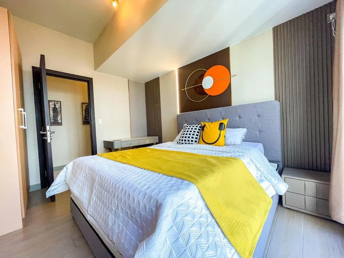 Luxury 2Br Penthouse Across Uptown Bgc I Modern Apartment Manila
