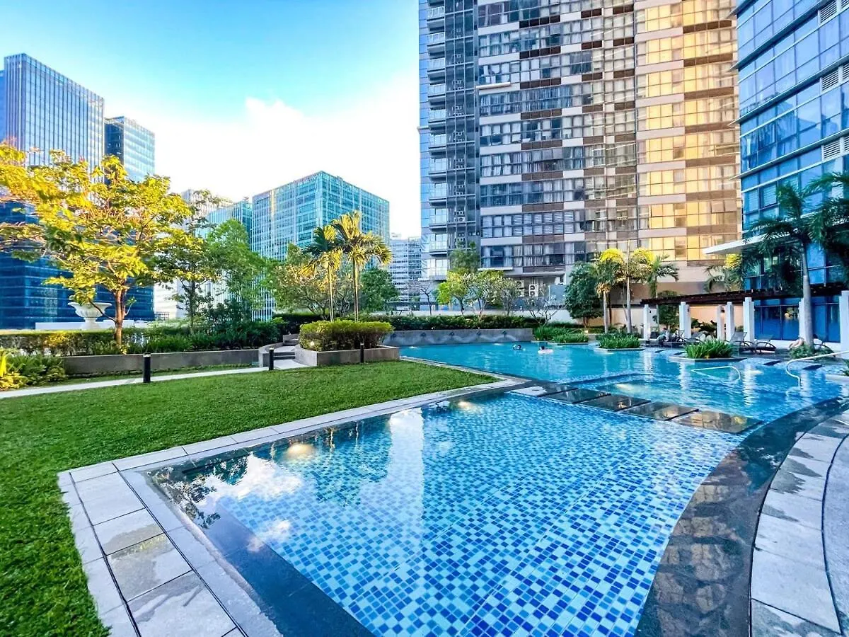 Luxury 2Br Penthouse Across Uptown Bgc I Modern Apartment Manila